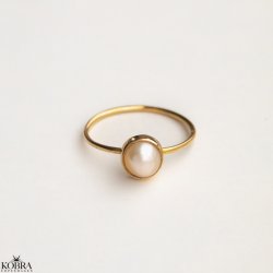 "Luxi" guld ring med gte ferskvandsperle