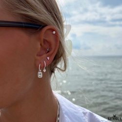 "Lise" silver earrings with pink zirconia stones