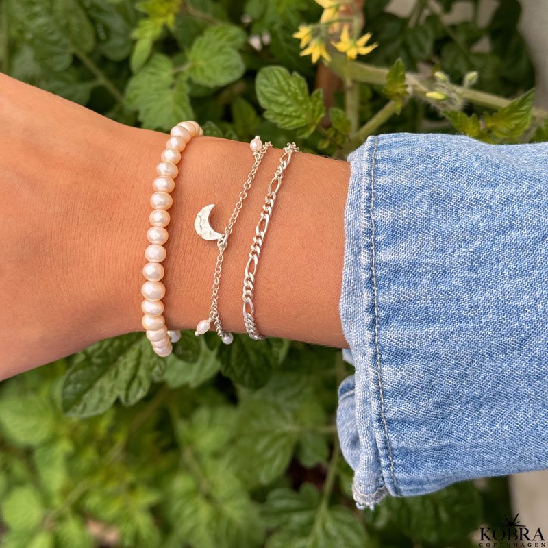 "Margrethe" classic pearl bracelet with freshwater pearls