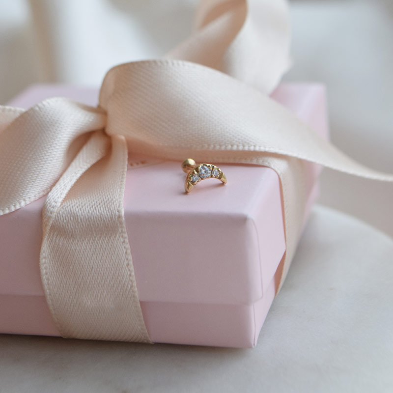 "Petit Moon" Piercing � Single