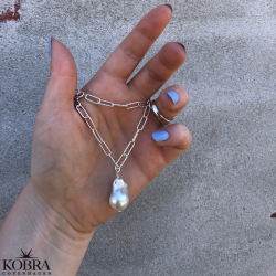 "Kansas" halskde i slv med gte ferskvandsperle 