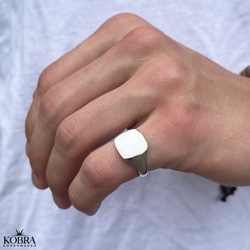 "London" Signet ring i slv med din gravering til mnd