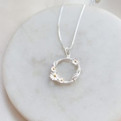 "Marguerit" halsk�de i s�lv med blomster vedh�ng