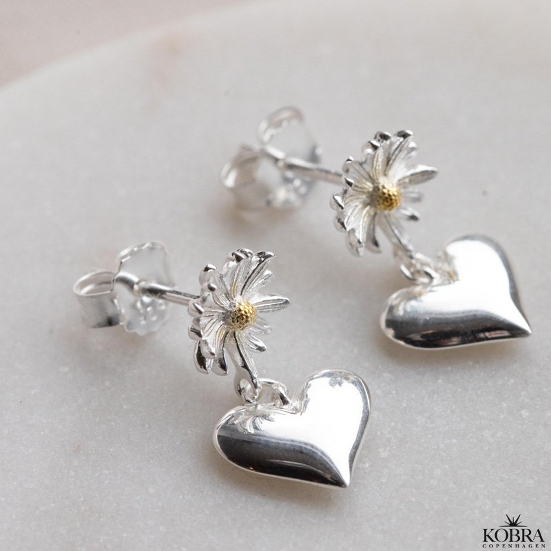 "Marguerit" øreringe med blomst og sølvhjerte