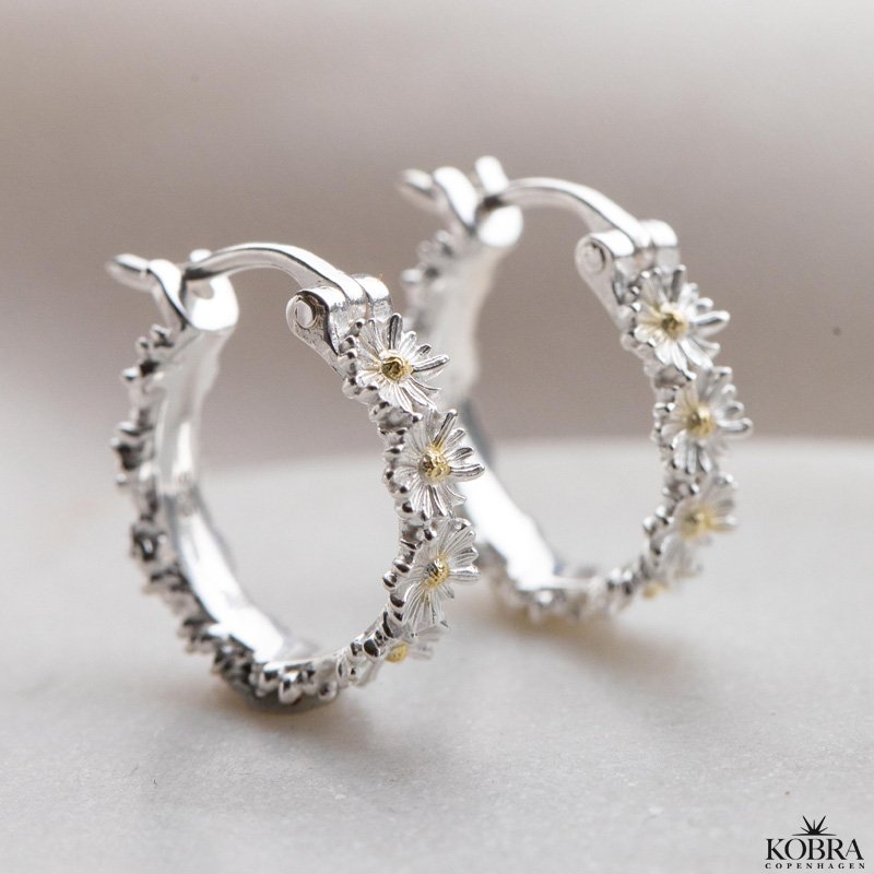 "Marguerit" hoops with silver flowers