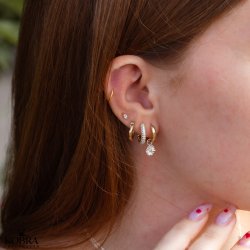 "Friday" small guld hoops