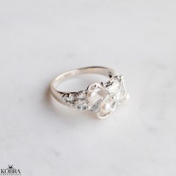 "Marina" silver leaf ring with pearls