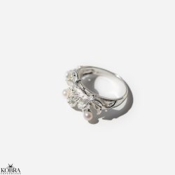 "Marina" silver leaf ring with pearls