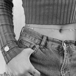 "Wilma" belly chain in silver with 10 real freshwater pearls