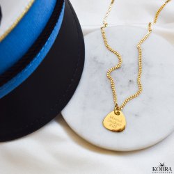 "Mavis" 18 karat forgyldt halskde med plekter inklusiv gravering