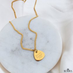 "Mavis" 18 karat forgyldt halskde med plekter inklusiv gravering