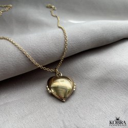 "Callie" Hjerte guld medaljon med plads til tre billeder