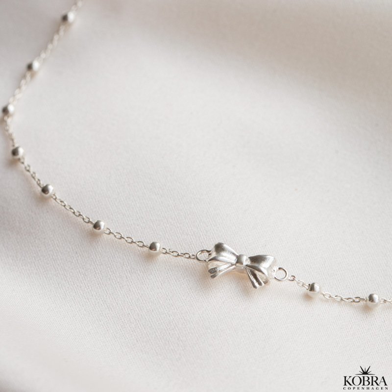 "Melanie" ankelkde med sljfer i slv