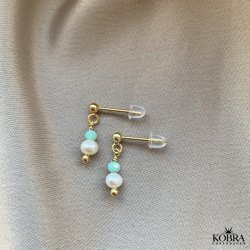 "Melissa" guld ørestikker med hvide ferskvandsperler