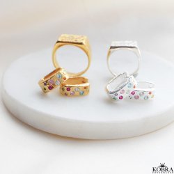 "Miami" guld reringe / huggies med farvet sten