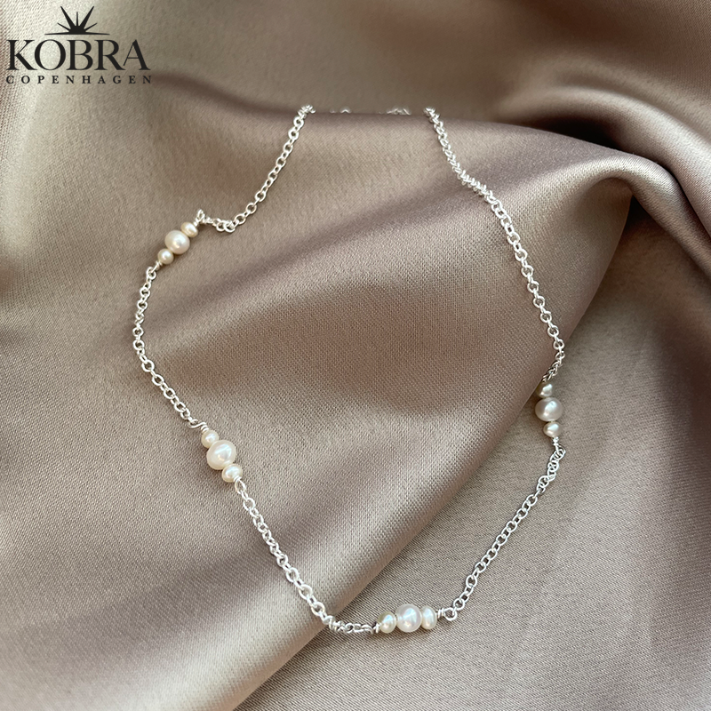 "Midsommar" sølv perlehalskæde