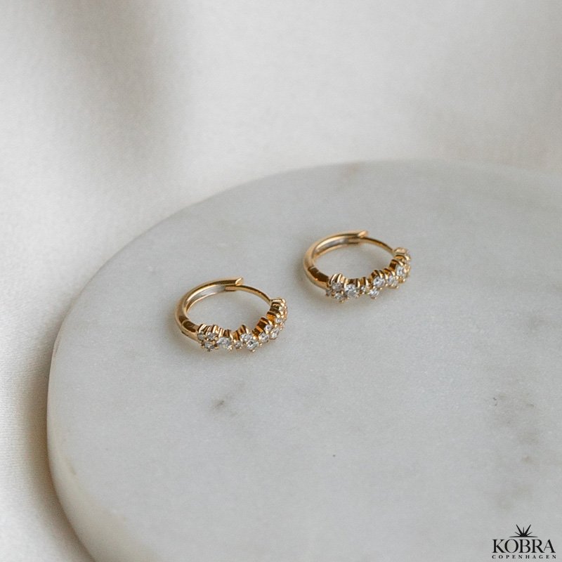 "Mikami" gold hoopshoop with stones and unique design (medium)