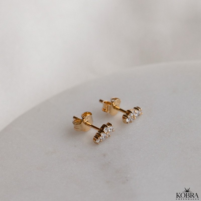 "Mikami" gold mini earrings in a unique design