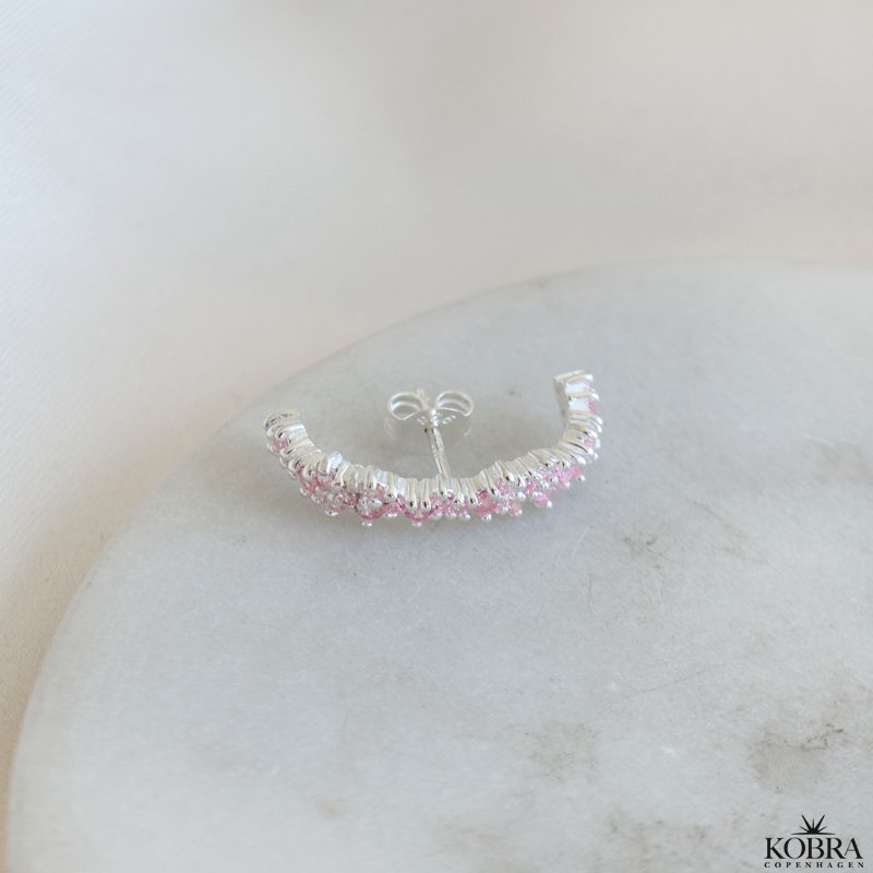 "Mikami" unikke slv reringe med lyserde sten