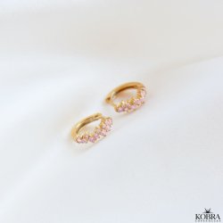 "Mikami" guldhoops med lyserde sten og unikt design (small)
