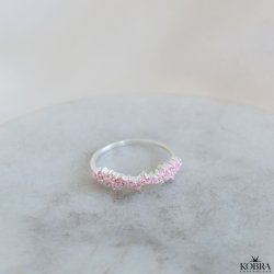 "Mikami" slv ring med lyserde sten