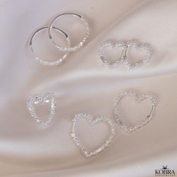 "Mikami" stor hjerte formet ring i slv drysset med hvide zirkonia sten