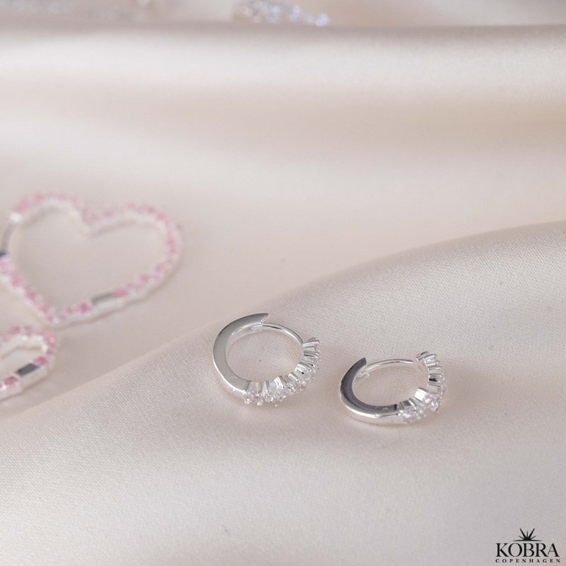  "Mikami" unikke slv hoops med hvide sten (small)