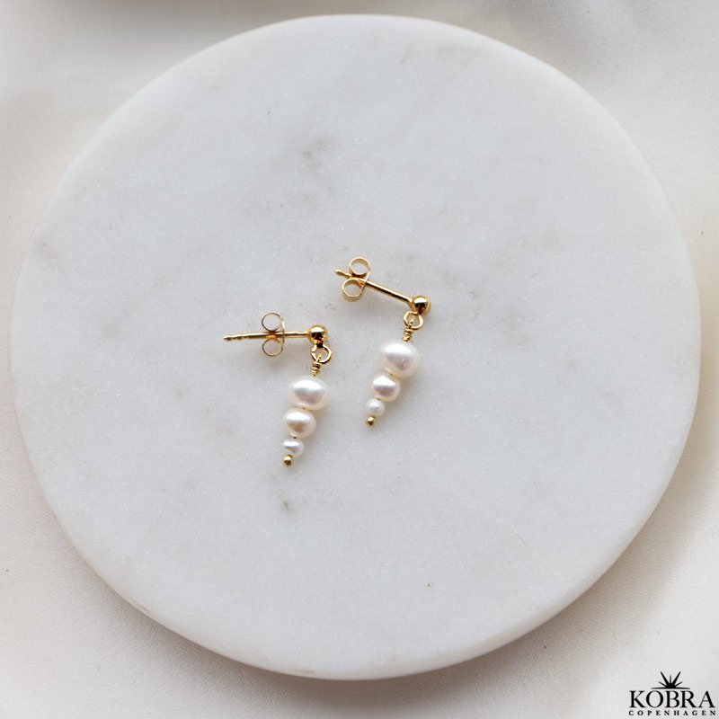 "Mini Paloma" hndlavet reringe med gte ferskvandsperler i guld