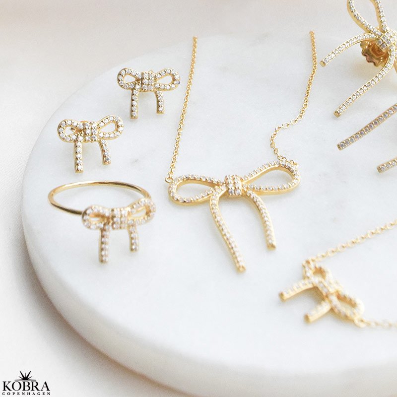 "Leonora" mini sljfe reringe med sten i guld