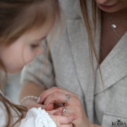 "Darling" silver heart ring with stone