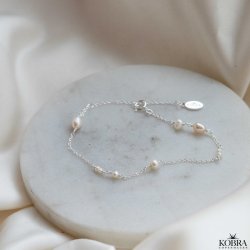 "Monaco" perle armbnd i slv med hvide ferskvandsperler