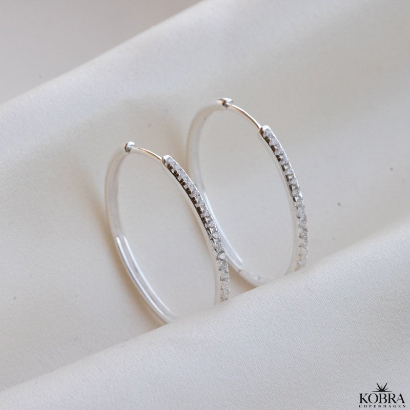 "Monica" store hoops med sten i slv