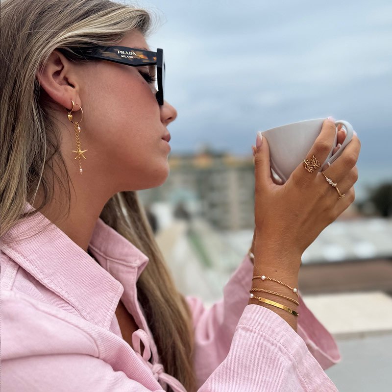 "Sea Of Love" 18k forgyldte hoops med ferskvandsperler