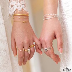 "Liva" guld armbnd med lille hjerte inklusiv din gravering