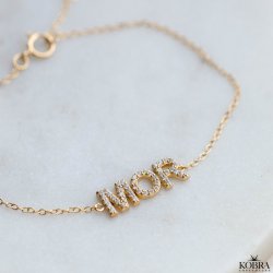"MOR" guld armbnd med sten