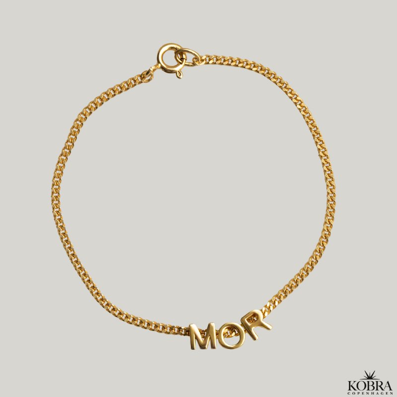 "Chloe" panzer guld armbnd med flere bogstaver 