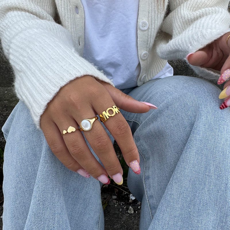 "Lilla" Gullbelagt ring med hjerter