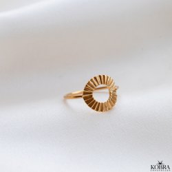 "Morning Sun" guld ring med riflet struktur