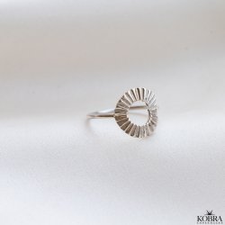 "Morning Sun" slv ring med riflet struktur