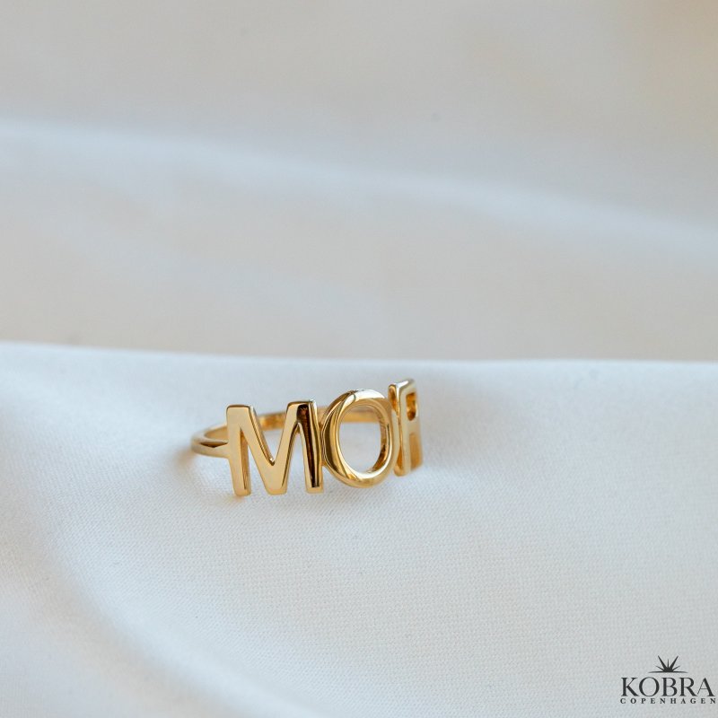 "MOR" ring i guld