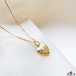 " Merlia" hjerte halskde med musling i guld