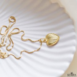 " Merlia" hjerte halskde med musling i guld