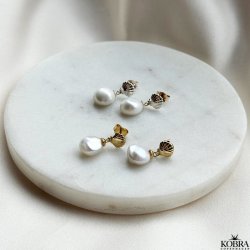 "Rosella" gold earrings with freshwater pearls