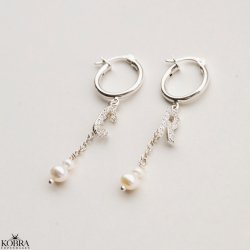 "My Favorite" slv reringe med dine bogstaver og hvide ferskvandsperler