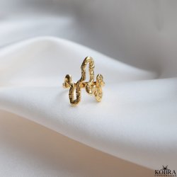 "Nagini Organic" Slange ring i organiske former  Hammerslet look i forgyldt