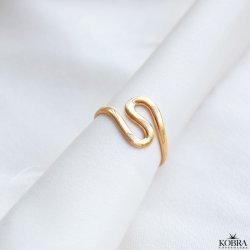 "Naia" blget ring i guld