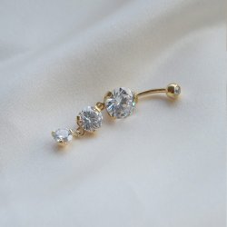 "Melinda" navlepiercing med zirkonia