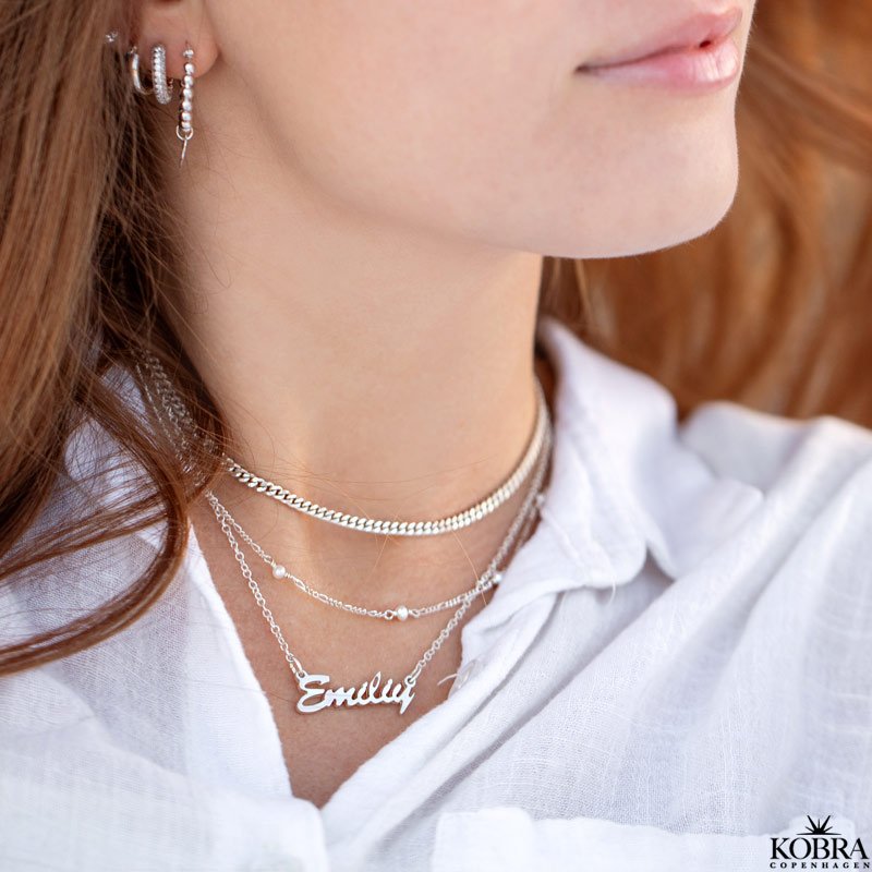 "Saga" Hndlavet navnehalskde i slv