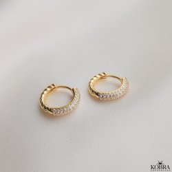 "Nessa" guld reringe / hoops med hvide sten