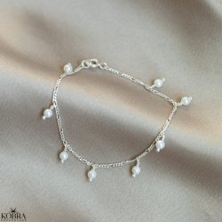 "Balance" silver bracelet with genuine freshwater pearls